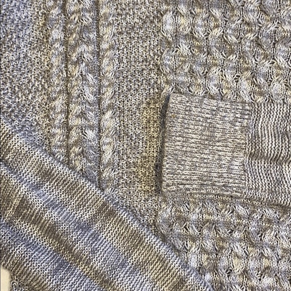 Grey sweater - Picture 3 of 3